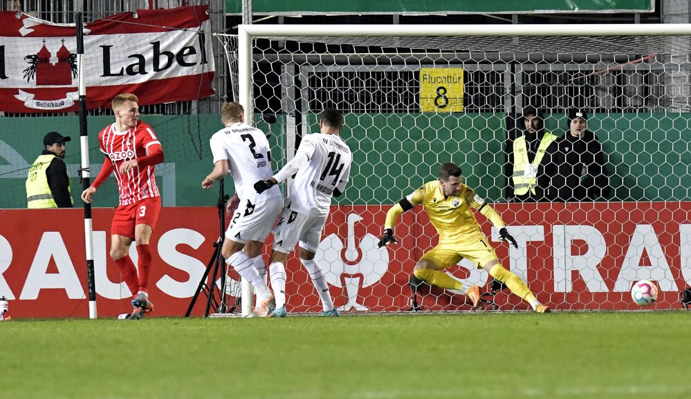 DFB-Pokal: Sandhausen scheidet im Achtelfinale gegen Freiburg aus