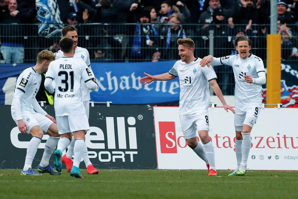 Den nächsten Dreier teuer bezahlt – Der SV Waldhof siegt mit 3:1 in Bayreuth