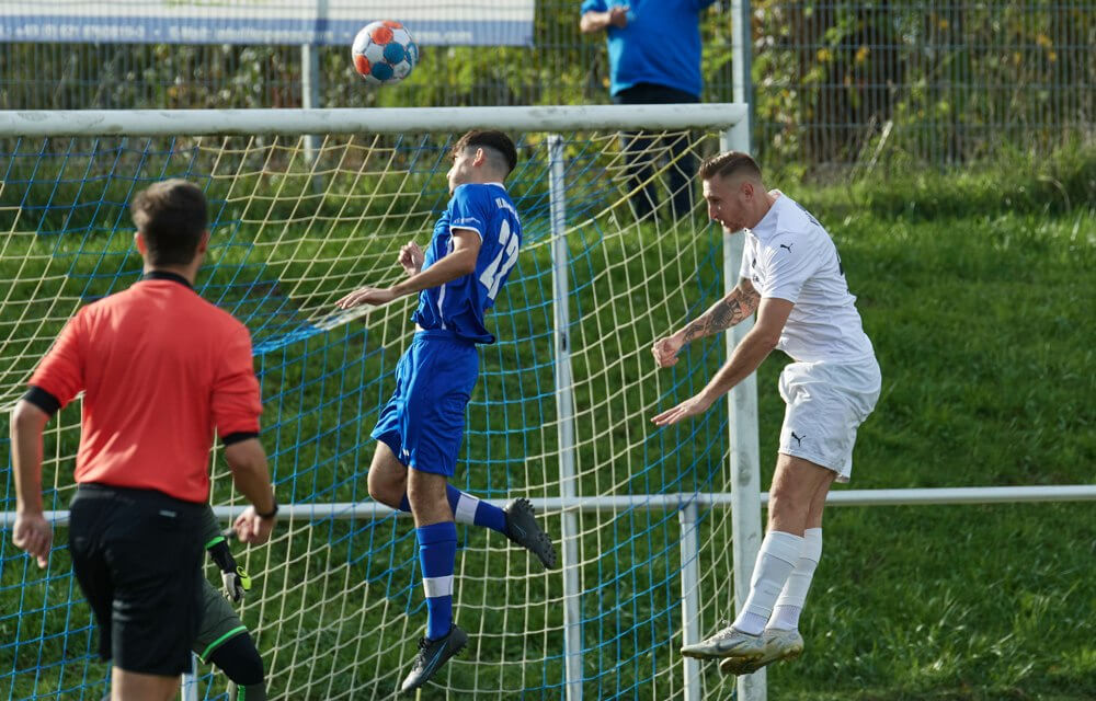 VfL Kurpfalz Neckarau verliert 4:0 beim SV Spielberg und rutscht an das Tabellenende
