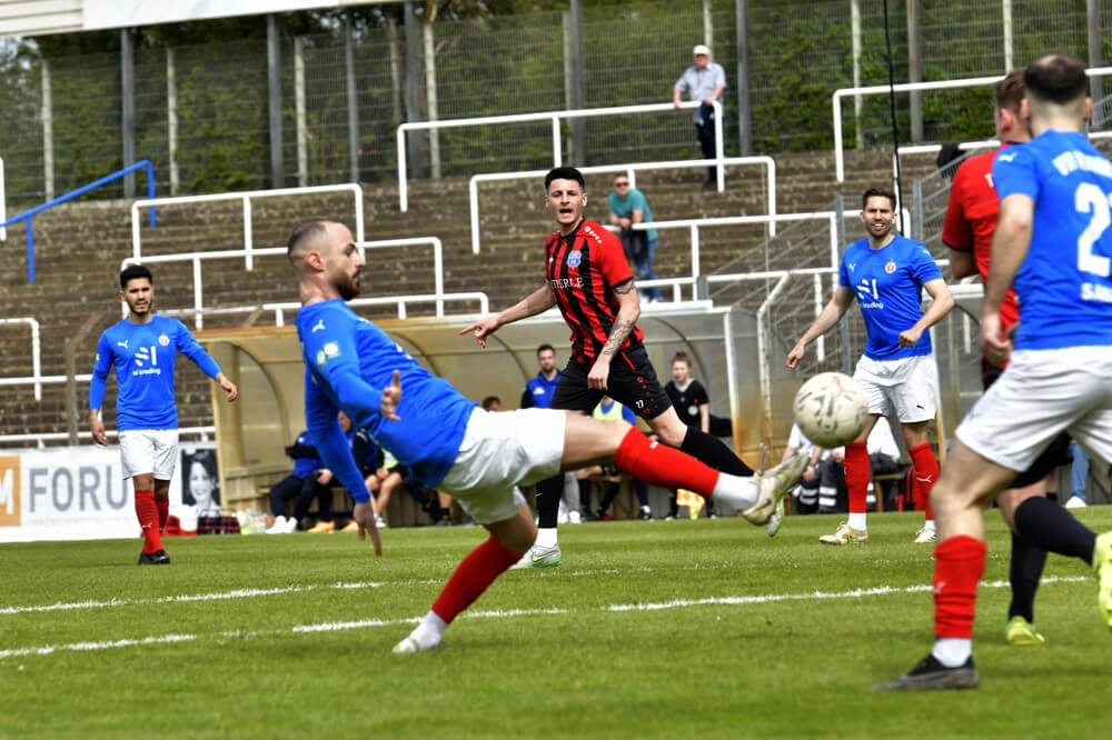 Der VfR wankte, aber fiel nicht – knappes 1:0 gegen Weinheim