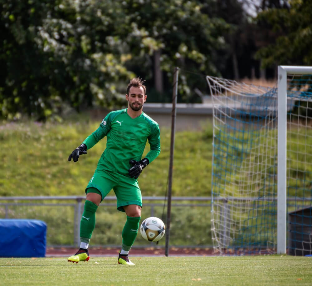 ASC Neuenheim bezwingt den FC Östringen 1:0 (0:0) und steigt in die Verbandsliga Baden auf