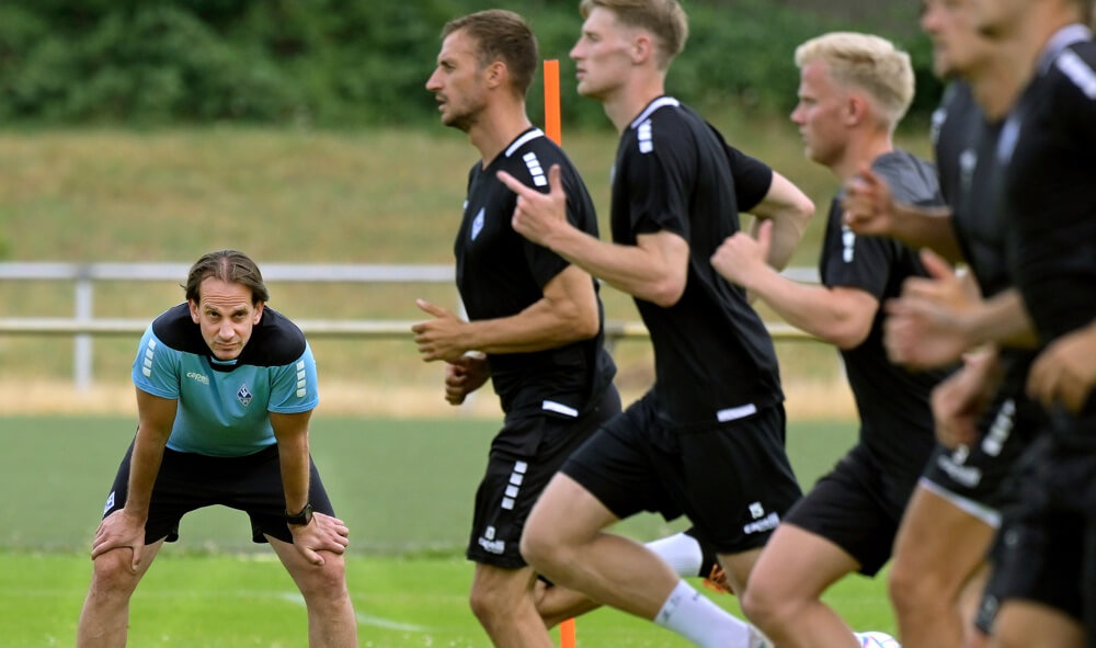 Euphoriewelle rings um den SV Waldhof – Etwa 1000 Fans beim öffentlichen Training