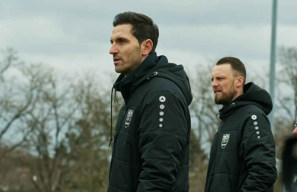 Links Markus Urban, rechts Co-Trainer Kristijan Vidakovic . Bild: Berno Nix