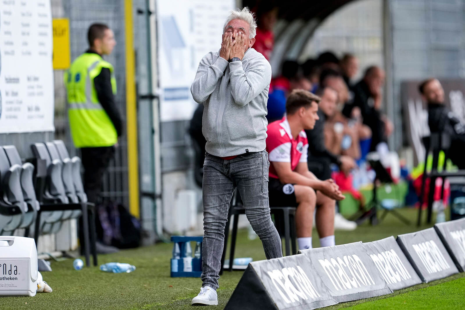 SV Sandhausen unterliegt in Überzahl