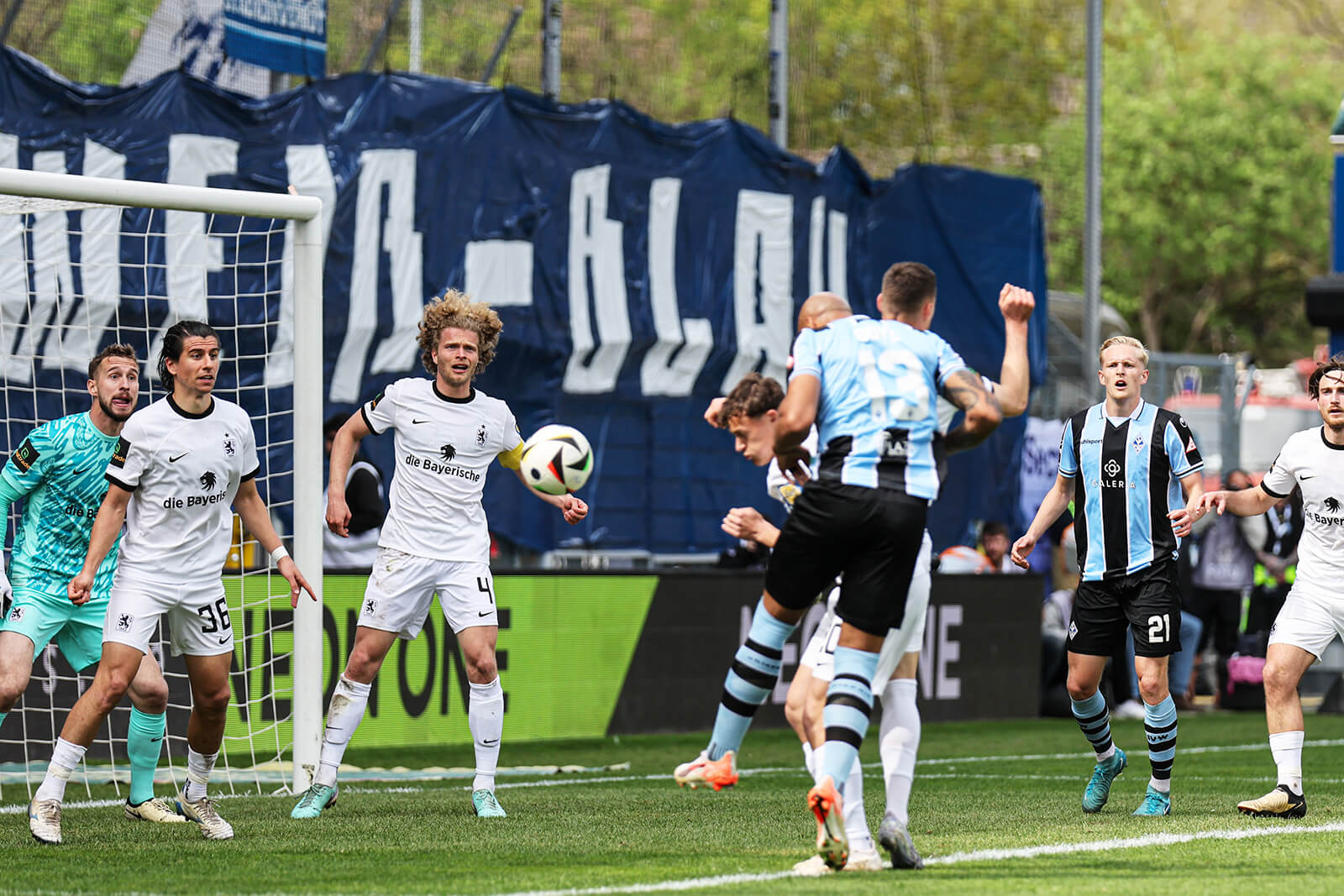 Traditionsduell ++ TSV 1860 München beim SV Waldhof Mannheim auf dem Prüfstand
