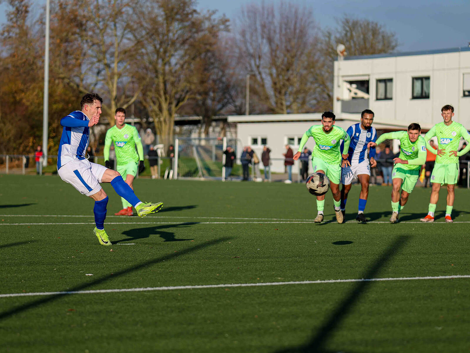 Fortuna Heddesheim überwintert als Tabellenführer – 2:1 (2:1) gegen Astoria Walldorf II