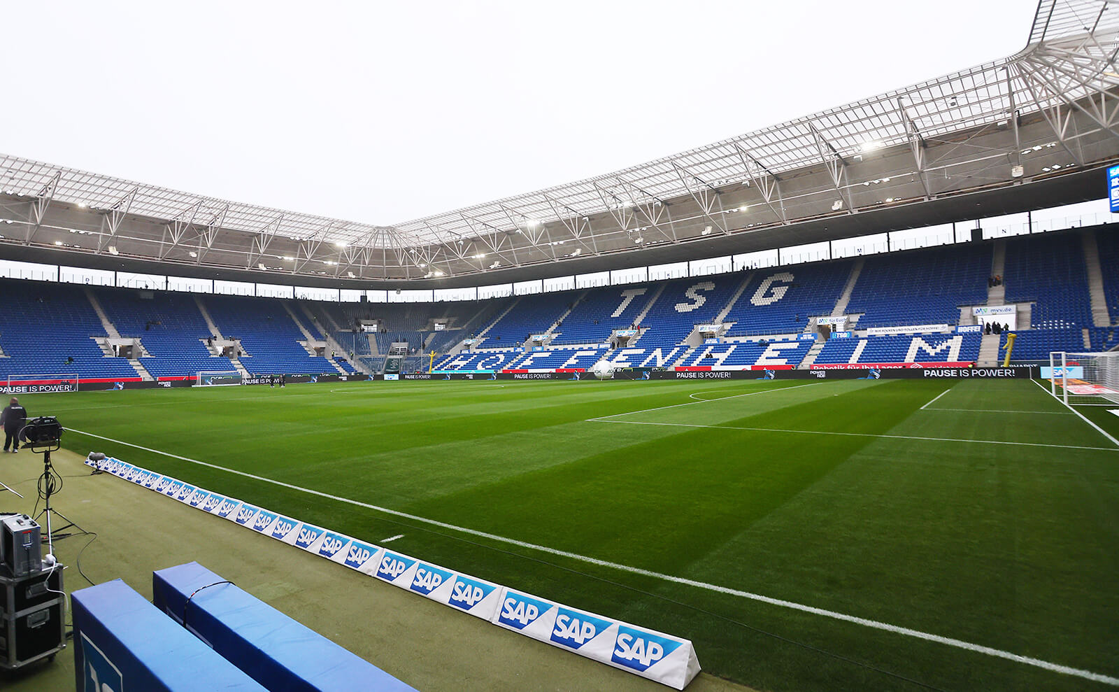 Verwurzelt im Dorf, bereit für die Zukunft: Die TSG Hoffenheim schärft ihren Markenauftritt