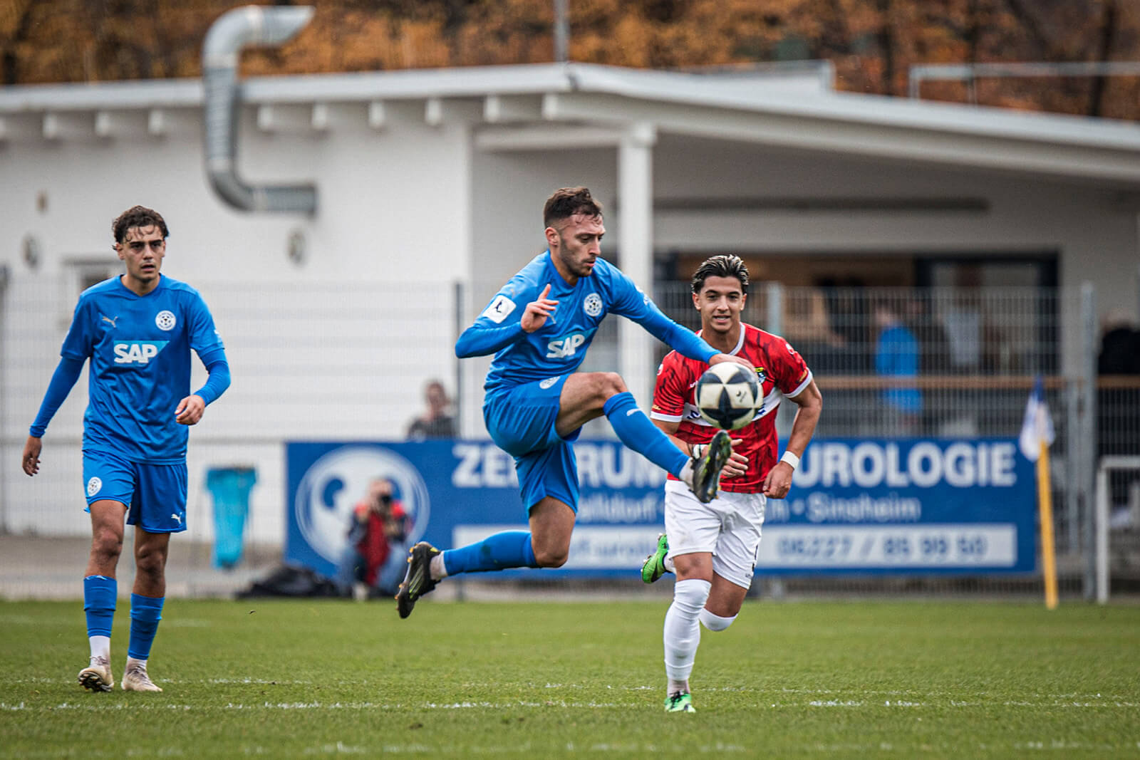 Fünfter gegen Dritter ++ Walldorf empfängt Homburg