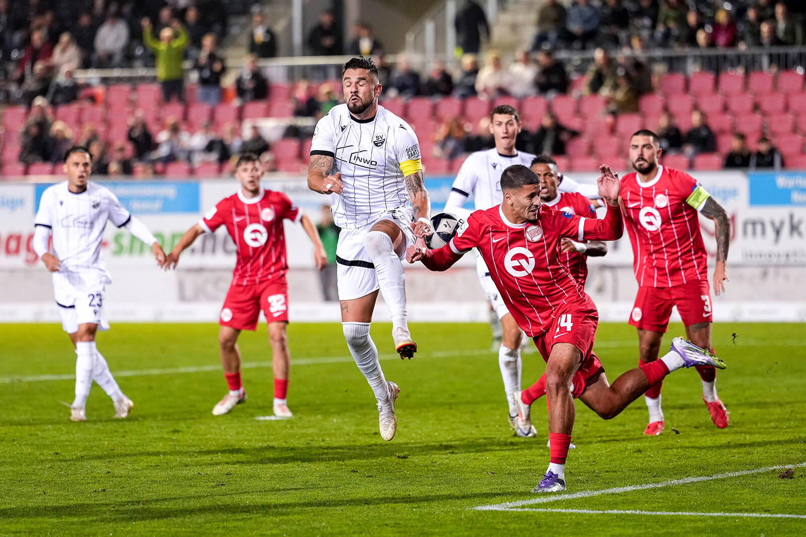 “Uns erwartet ein Hexenkessel!“ – SV Sandhausen bei Kickers Offenbach