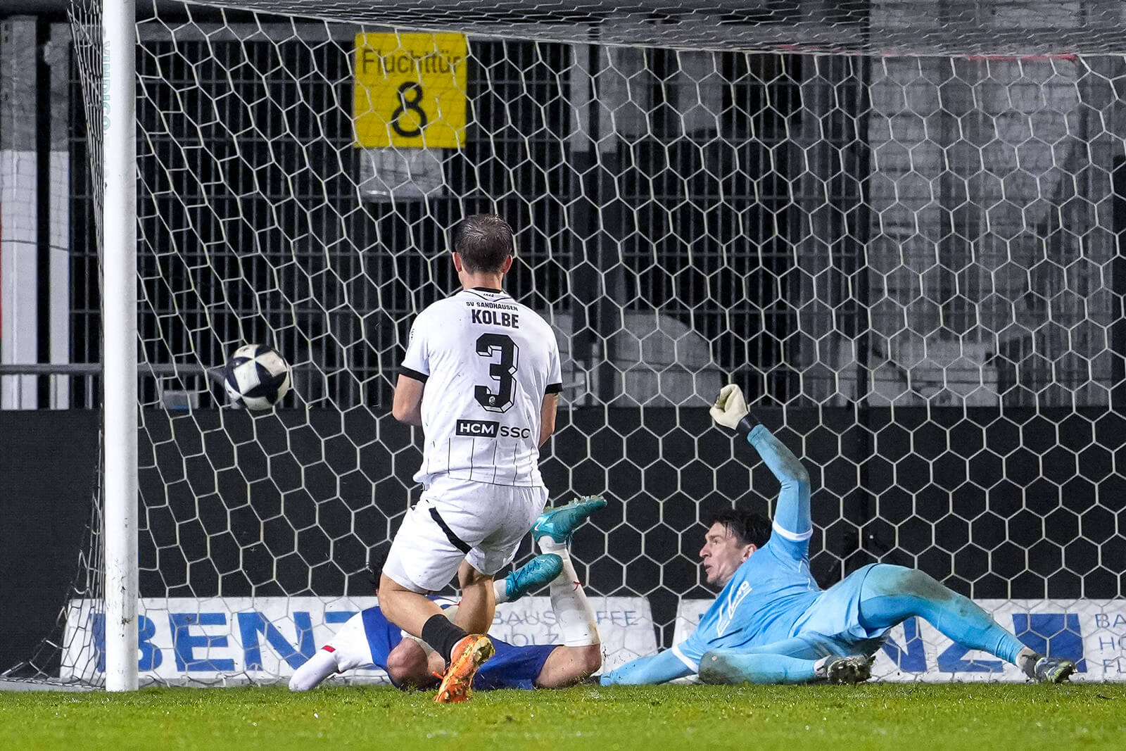 SV Sandhausen scheitert im Pokal-Halbfinale nach Elfmeterschießen am VfR Mannheim