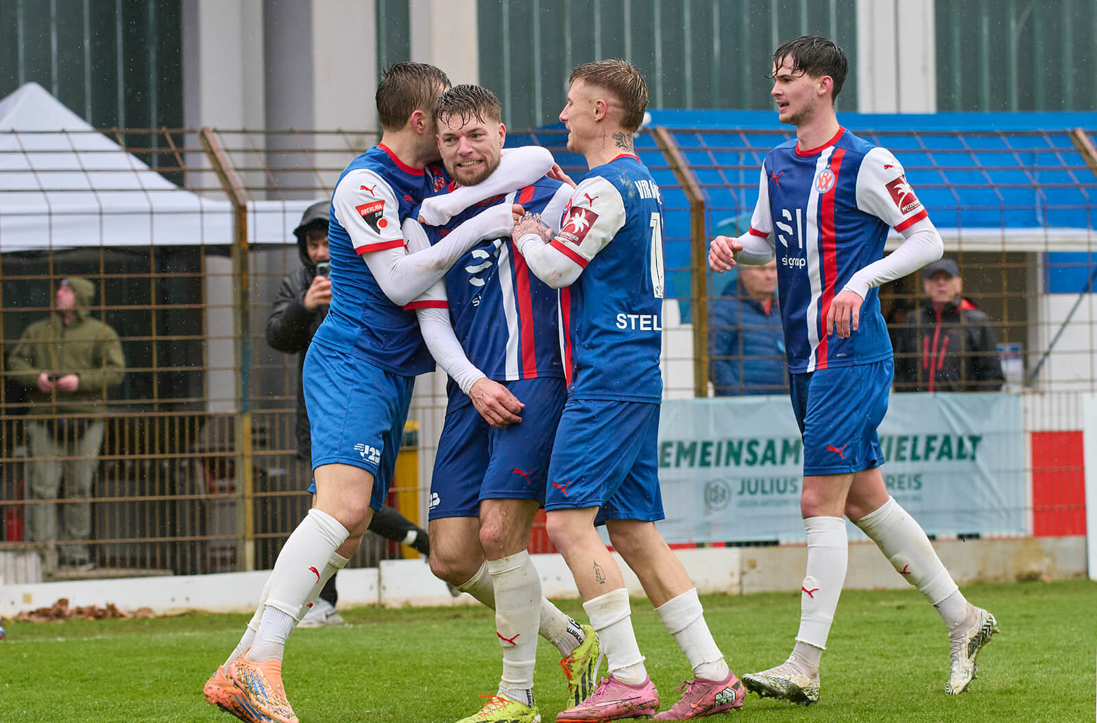 Auftakt der englischen Woche ++ VfR Mannheim ist beim FSV Hollenbach gefordert