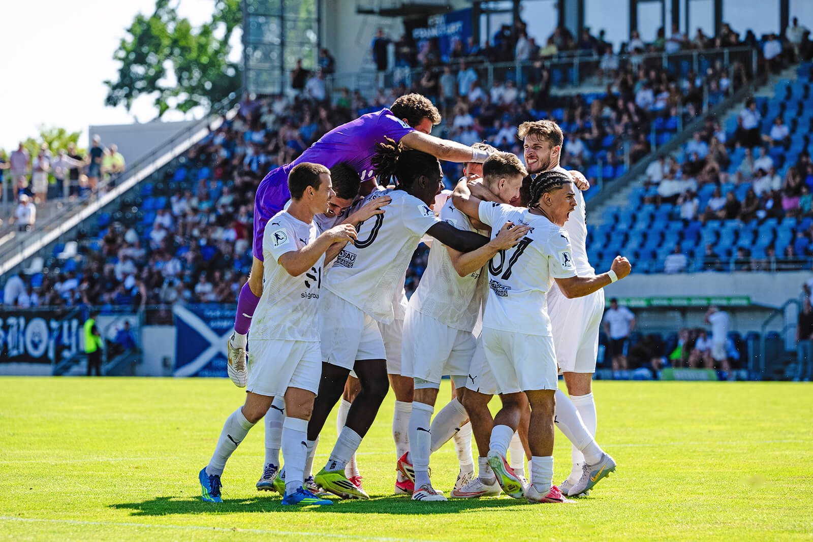 VfR Mannheim hat beim Premierenspiel überzeugt ++ 2:2 beim Vorjahresdritten FSV Frankfurt