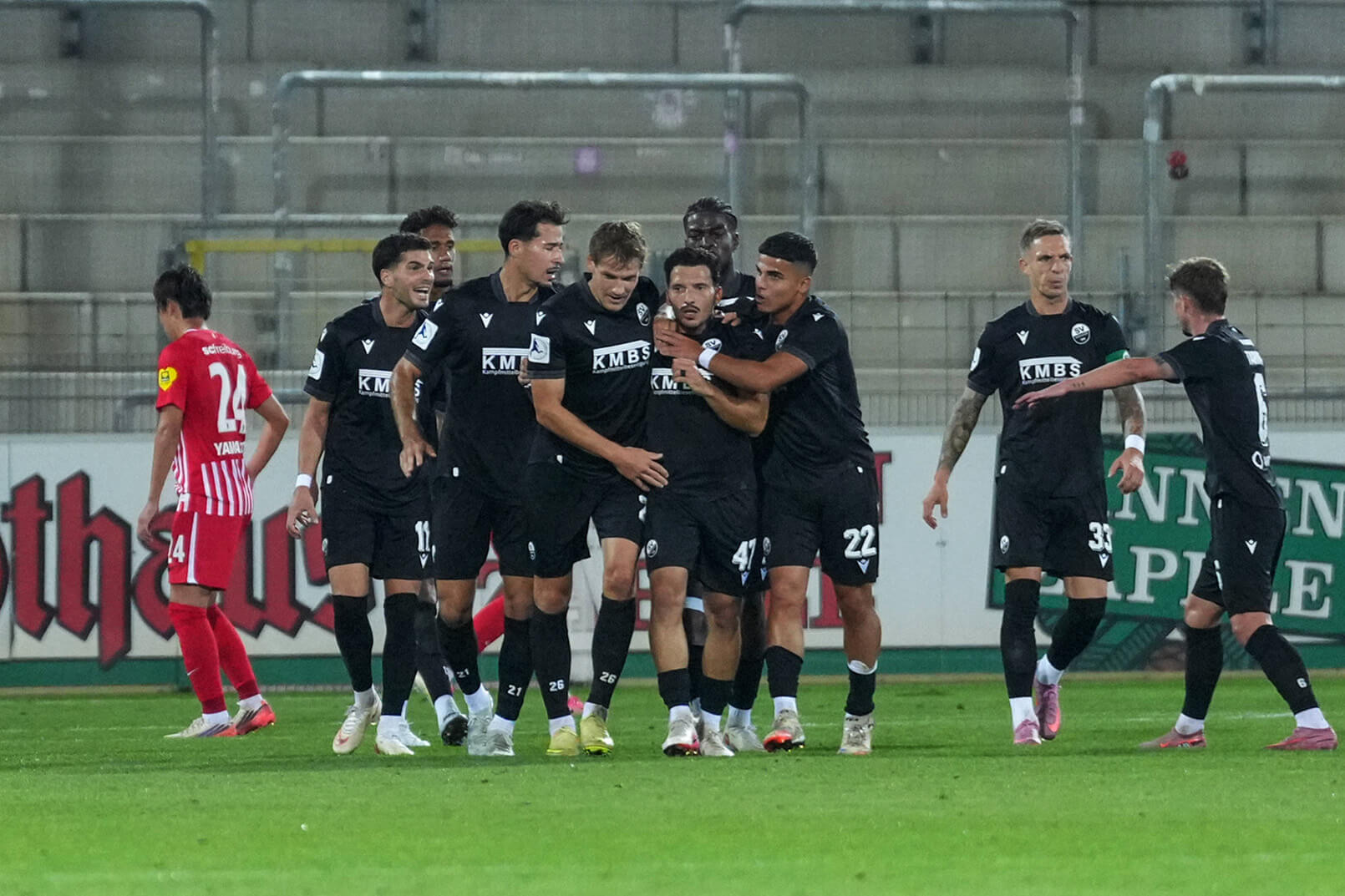 Starke zweite Halbzeit: SV Sandhausen dreht das Spiel und holt den Auswärtssieg